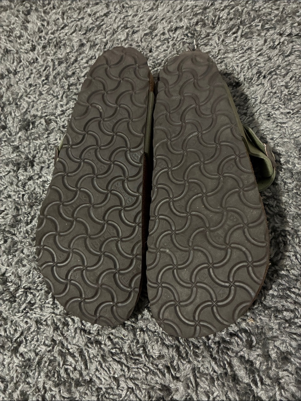 Olive Birkenstock sandals - Picture 7 of 7